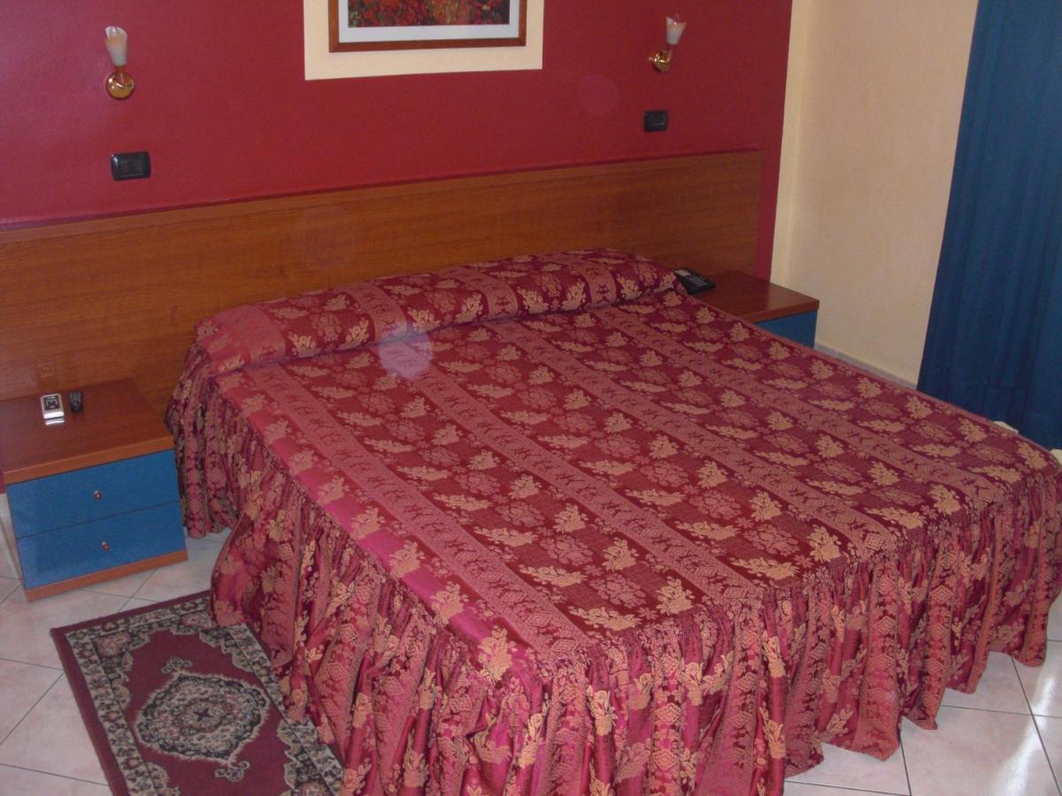 Hotel Legnano Exterior foto